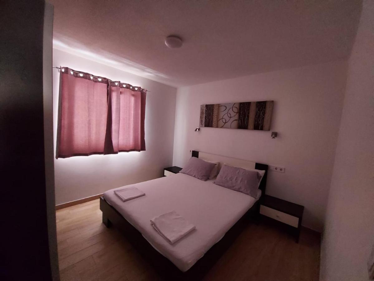 Frane Apartment Zavalatica Exterior foto